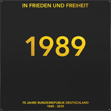 Laden Sie das Bild in den Galerie-Viewer, 1989