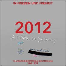 Laden Sie das Bild in den Galerie-Viewer, 2012