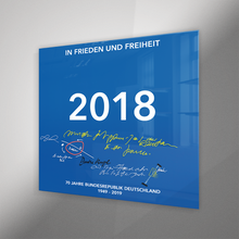 Laden Sie das Bild in den Galerie-Viewer, 2018 Acryldruck