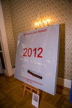 Laden Sie das Bild in den Galerie-Viewer, 2012