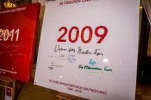 Laden Sie das Bild in den Galerie-Viewer, 2009